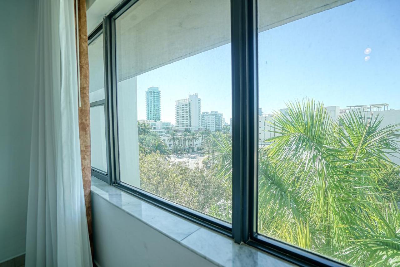 Deluxe Private Studios At The Casablanca Miami Exterior photo